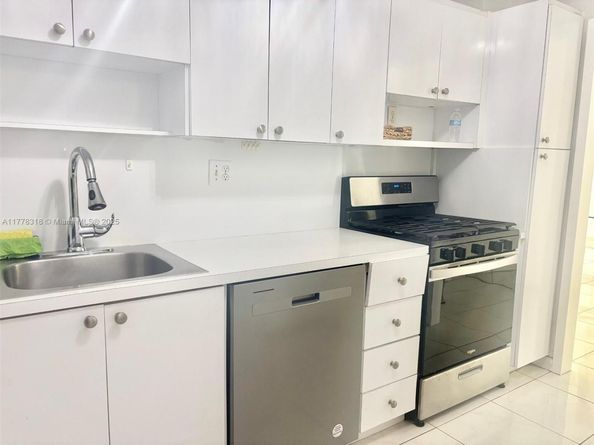 3140 S Ocean Dr 1508, Hallandale Beach FL 33009