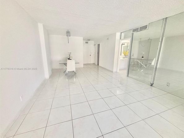 3140 S Ocean Dr 1508, Hallandale Beach FL 33009