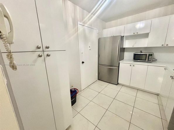 3140 S Ocean Dr 1508, Hallandale Beach FL 33009
