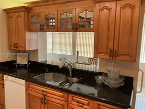 8604 NW 59th Pl, Tamarac FL 33321