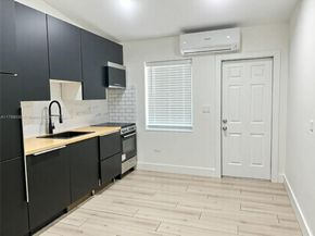 16204 NE 18th Ct, North Miami Beach FL 33162