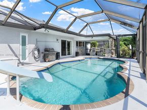 8708 SW 52nd St, Cooper City FL 33328