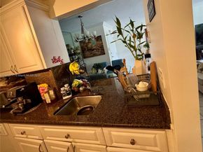 16518 NE 26th Ave 304, North Miami Beach FL 33160