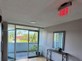 16518 NE 26th Ave 304, North Miami Beach FL 33160