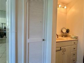 16518 NE 26th Ave 304, North Miami Beach FL 33160