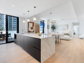 340 W 42nd St 601, Miami Beach FL 33140