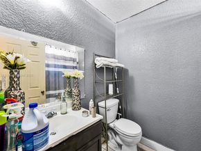 2855 NW 7th St, Fort Lauderdale FL 33311