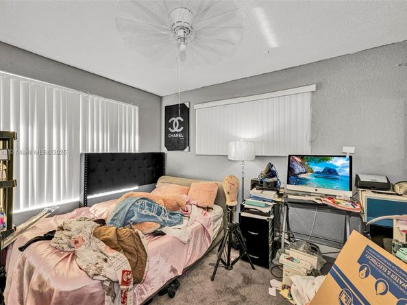 2855 NW 7th St, Fort Lauderdale FL 33311