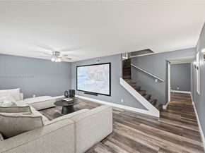 33 Madrid Ln 49, Davie FL 33324