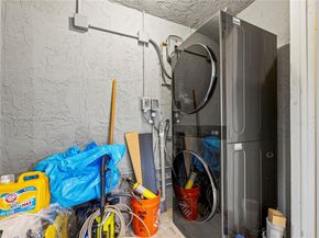 33 Madrid Ln 49, Davie FL 33324