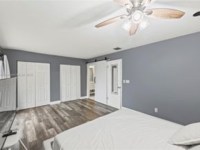 33 Madrid Ln 49, Davie FL 33324