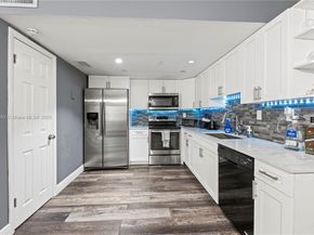 33 Madrid Ln 49, Davie FL 33324