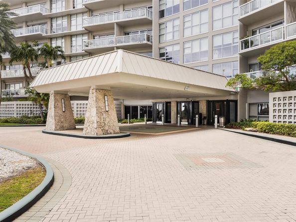 2451 Brickell Ave 21D, Miami FL 33129