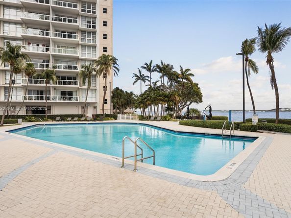 2451 Brickell Ave 21D, Miami FL 33129