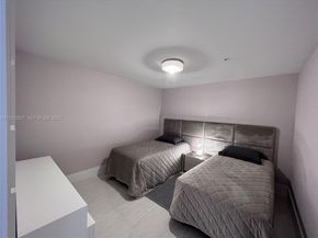 17301 Biscayne Blvd 1402, North Miami Beach FL 33160