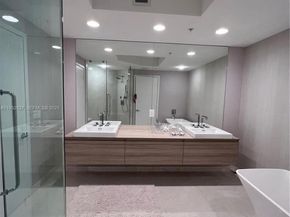 17301 Biscayne Blvd 1402, North Miami Beach FL 33160