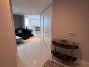 17301 Biscayne Blvd 1402, North Miami Beach FL 33160