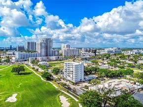 1700 Pierce St 804, Hollywood FL 33020