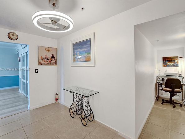 3000 S Ocean Dr 1106, Hollywood FL 33019