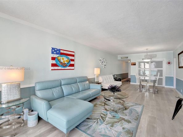 3000 S Ocean Dr 1106, Hollywood FL 33019