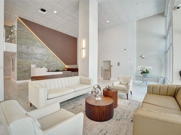 3000 S Ocean Dr 1106, Hollywood FL 33019
