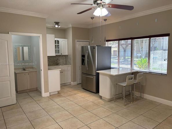 6437 SW 158th Psge, Miami FL 33193