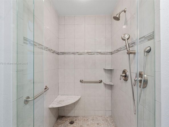 10620 NW 41st St, Coral Springs FL 33065