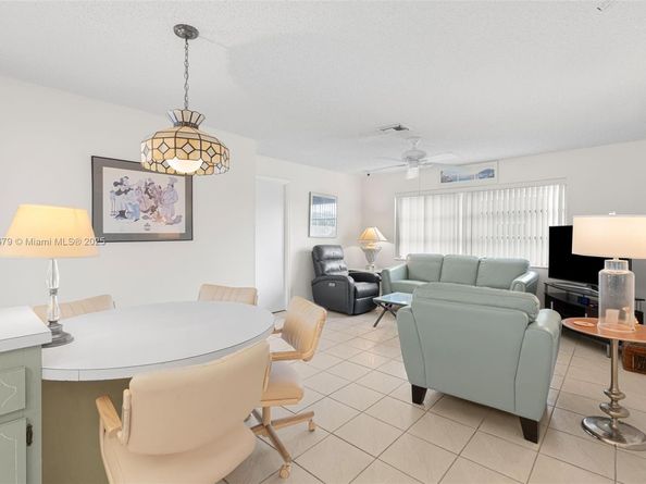 10620 NW 41st St, Coral Springs FL 33065