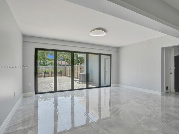 1424 Adams St, Hollywood FL 33020
