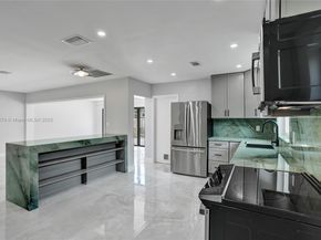1424 Adams St, Hollywood FL 33020