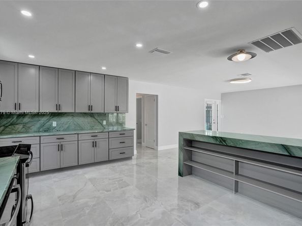 1424 Adams St, Hollywood FL 33020