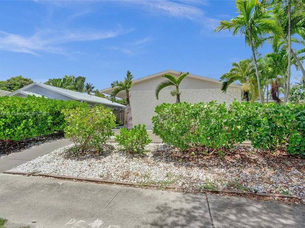 1424 Adams St, Hollywood FL 33020