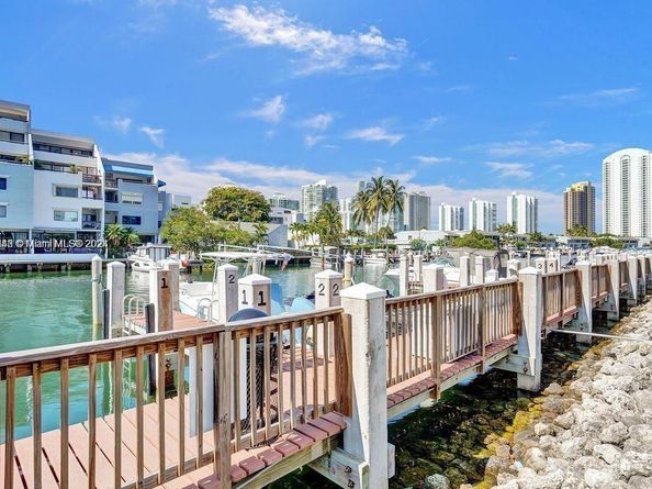 400 Kings Point Dr 1006, Sunny Isles Beach FL 33160