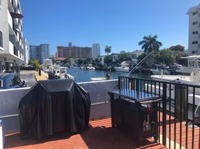 3642 NE 171st St 203, North Miami Beach FL 33160