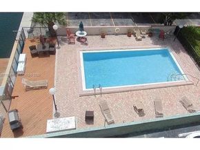 3642 NE 171st St 203, North Miami Beach FL 33160