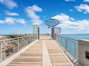 100 S Pointe Dr 3601, Miami Beach FL 33139