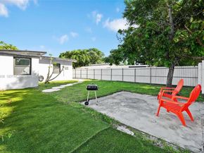 13840 NW 5th Ct, North Miami FL 33168