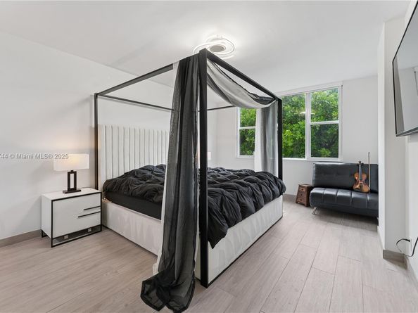 4400 Hillcrest Dr 303B, Hollywood FL 33021