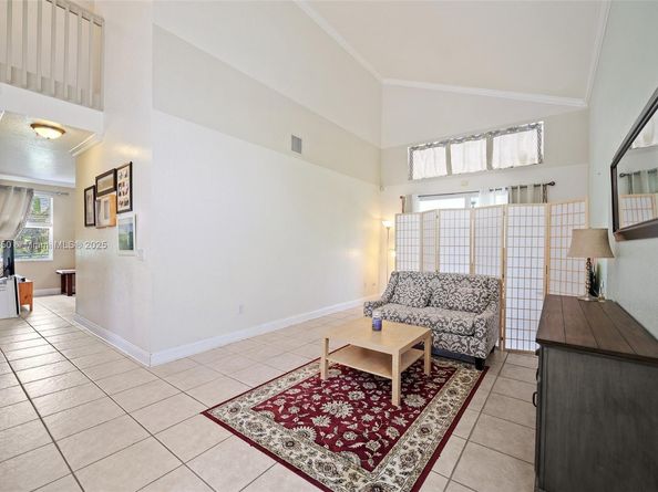 15376 NW 14th Mnr, Pembroke Pines FL 33028