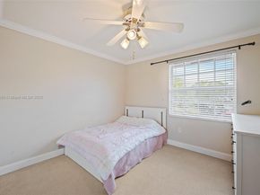 15376 NW 14th Mnr, Pembroke Pines FL 33028