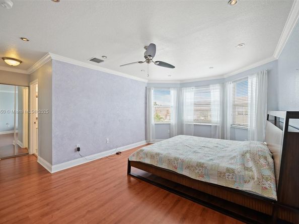 15376 NW 14th Mnr, Pembroke Pines FL 33028