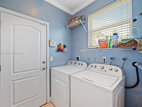 15376 NW 14th Mnr, Pembroke Pines FL 33028