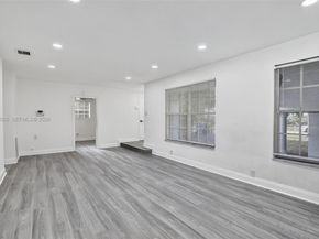 7120 Allen St, Hollywood FL 33024