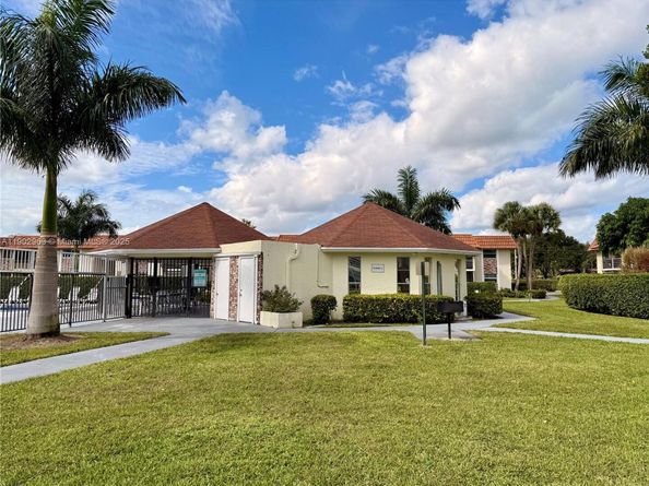 22805 SW 66th Ave 208, Boca Raton FL 33428