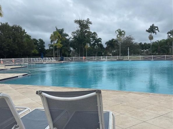 355 NE 31st Ave, Homestead FL 33033