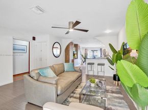 755 NW 35th St, Oakland Park FL 33309