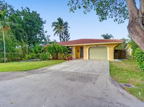 755 NW 35th St, Oakland Park FL 33309