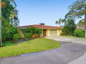 755 NW 35th St, Oakland Park FL 33309