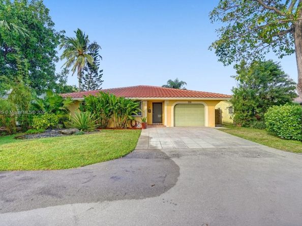 755 NW 35th St, Oakland Park FL 33309