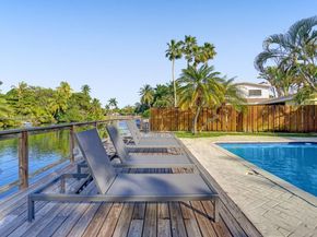 755 NW 35th St, Oakland Park FL 33309